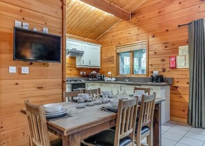 冷蔵庫、オーブン、コンロ、トースター