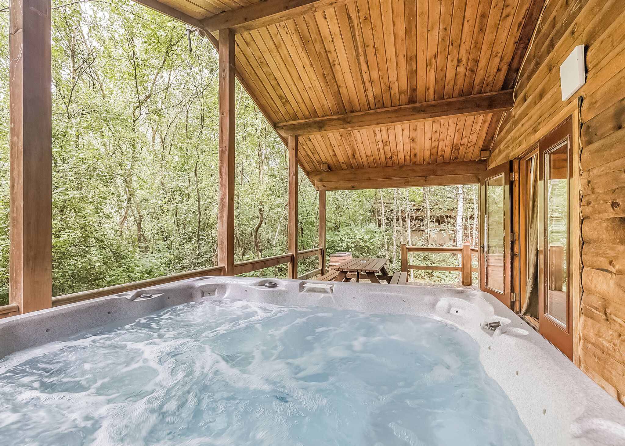 Bañera de hidromasaje exterior