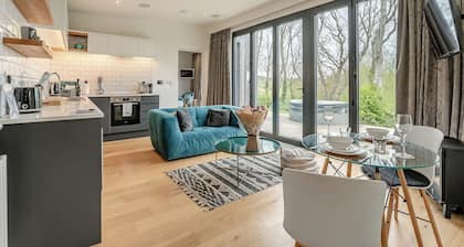 Woodland View Retreat (Pet)