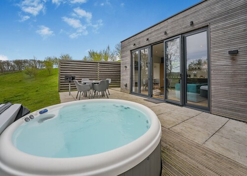 Woodland View Retreat (Pet)