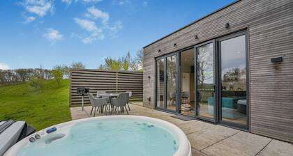 Woodland View Retreat (Pet)