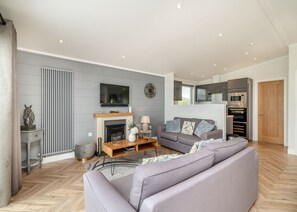 Unclassified image, 2 of 16, button