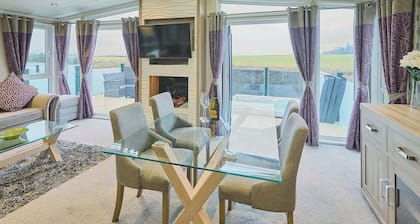 Whistler Deluxe Lodge