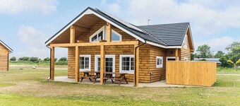 Oystercatcher Lodge Pet