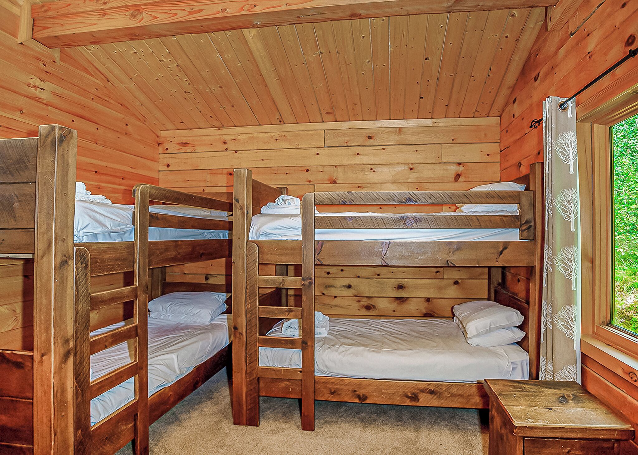 2 bedrooms