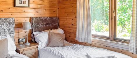 2 bedrooms, free WiFi