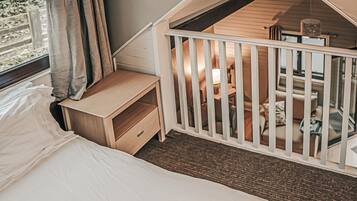 2 bedrooms