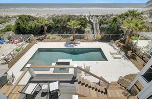 Pool - Inquire for Disc on 28+ night stays! Pool, Hot Tub, Walk to Town, Pets ok w/fee - 910 Ocean (Isle Of Palms)