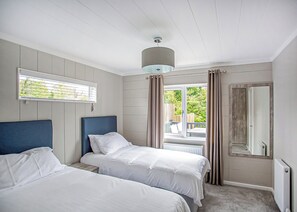 2 bedrooms