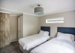 2 bedrooms