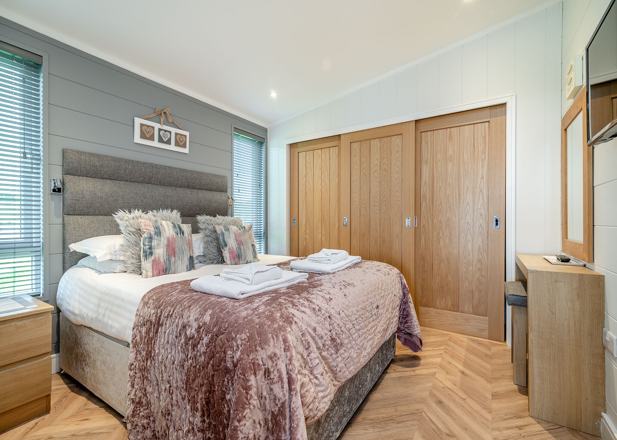 2 Bedroom Accommodation In Midsomer House, East Compton - Dorset