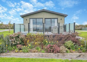 Property grounds - 2 bedroom accommodation in Midsomer House, East Compton (Midsomer House, East Compton)