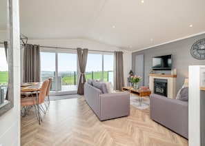 Living area - 1 bedroom accommodation in Midsomer House, East Compton (Midsomer House, East Compton)