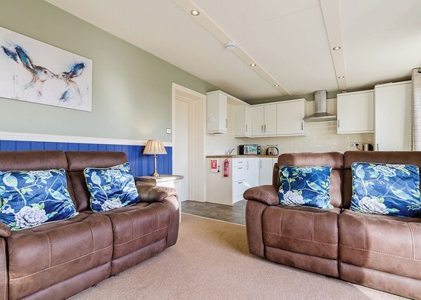 Living area - Thornton Le Dale Lodge (Pickering)