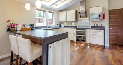 2 bedroom accommodation in Calthwaite, Nr Penrith