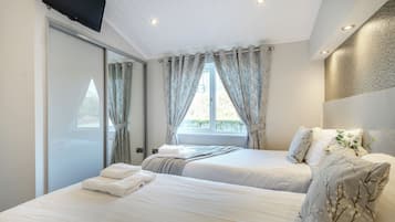2 bedrooms