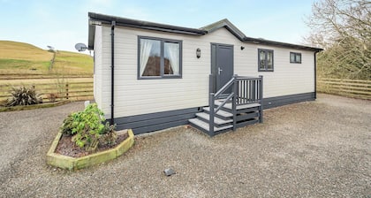 2 bedroom accommodation in Dumfries, Dumfries & Galloway