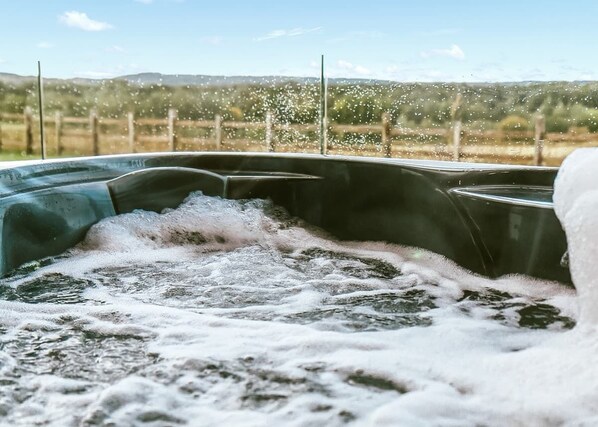 Baignoire à remous extérieure