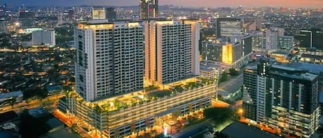 المنشأة من الخارج