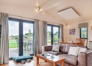 Unclassified image, 2 of 18, button