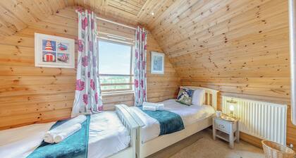 3 bedroom accommodation in Anglesey