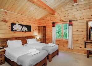 2 bedrooms