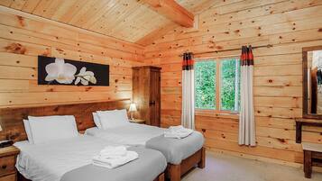 2 bedrooms