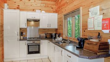 Fridge, oven, stovetop, toaster