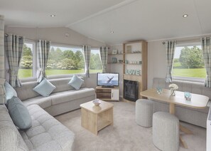 Living area - 1 bedroom accommodation in Skegness (Skegness)