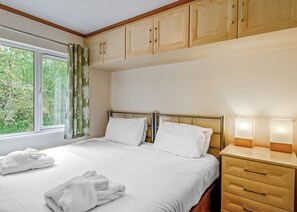 2 bedrooms - 2 bedroom accommodation in Freehay, Cheadle (Freehay, Cheadle)