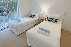 2 bedrooms, free internet