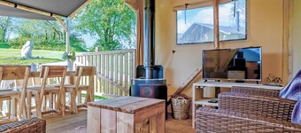 2 bedroom accommodation in Narberth