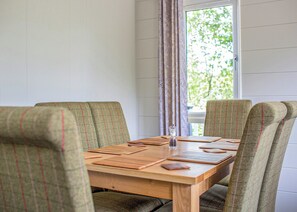 Dining - New in 2019 three bedroomed lodge. (Hoddesdon)