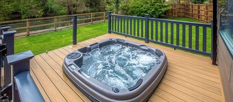 New in 2019 three bedroomed lodge.