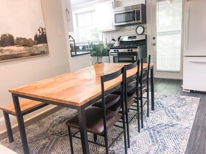 Fridge, microwave, oven, stovetop - Downtown Historic Oakwood 4 Bedroom Duplex (Raleigh)
