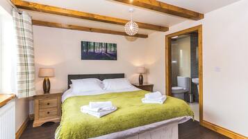 4 bedrooms, free WiFi