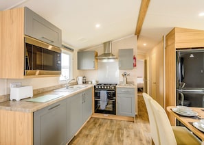 Fridge, oven, stovetop, toaster
