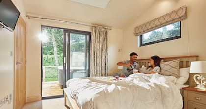 Boutique and spacious luxury lodge, perfect for a romantic escape.