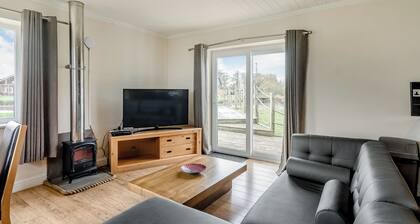 Luxury and contemporary retreat with a spacious open plan kitchen/lounge area.