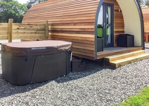 Terrace/patio - Pod with one double. (Criccieth, Gwynedd)