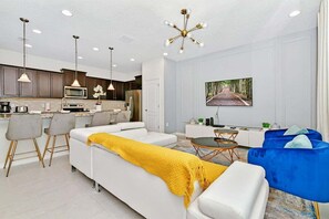 Interior - 2418 Luxury Townhouse near Disney/ FREE WATER PARK (Four Corners)