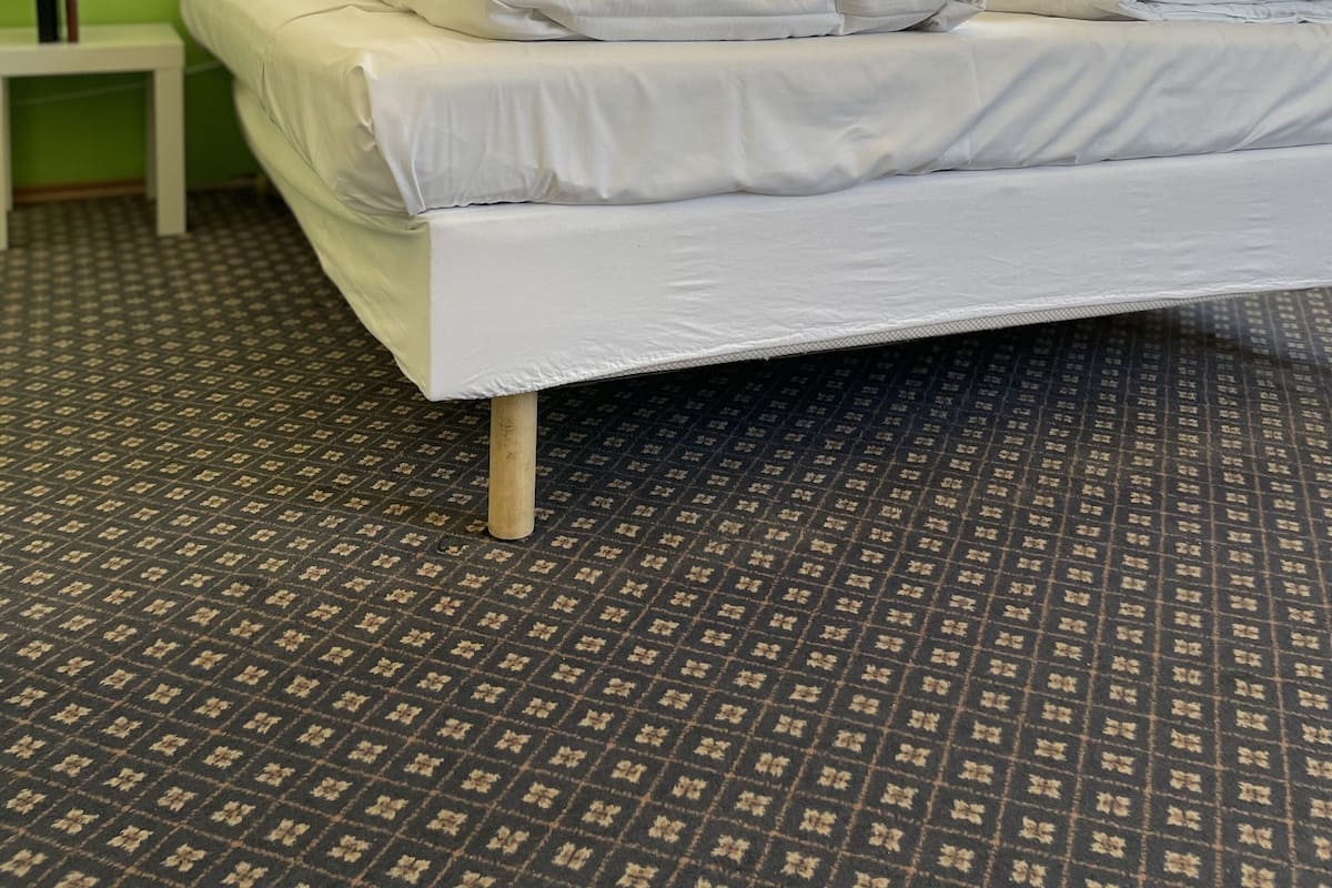 Basic Double or Twin Room | Desk, WiFi (free), bed sheets