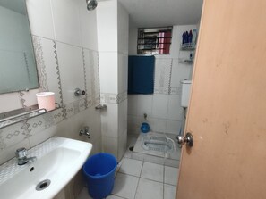 Bruser, Toiletpapir