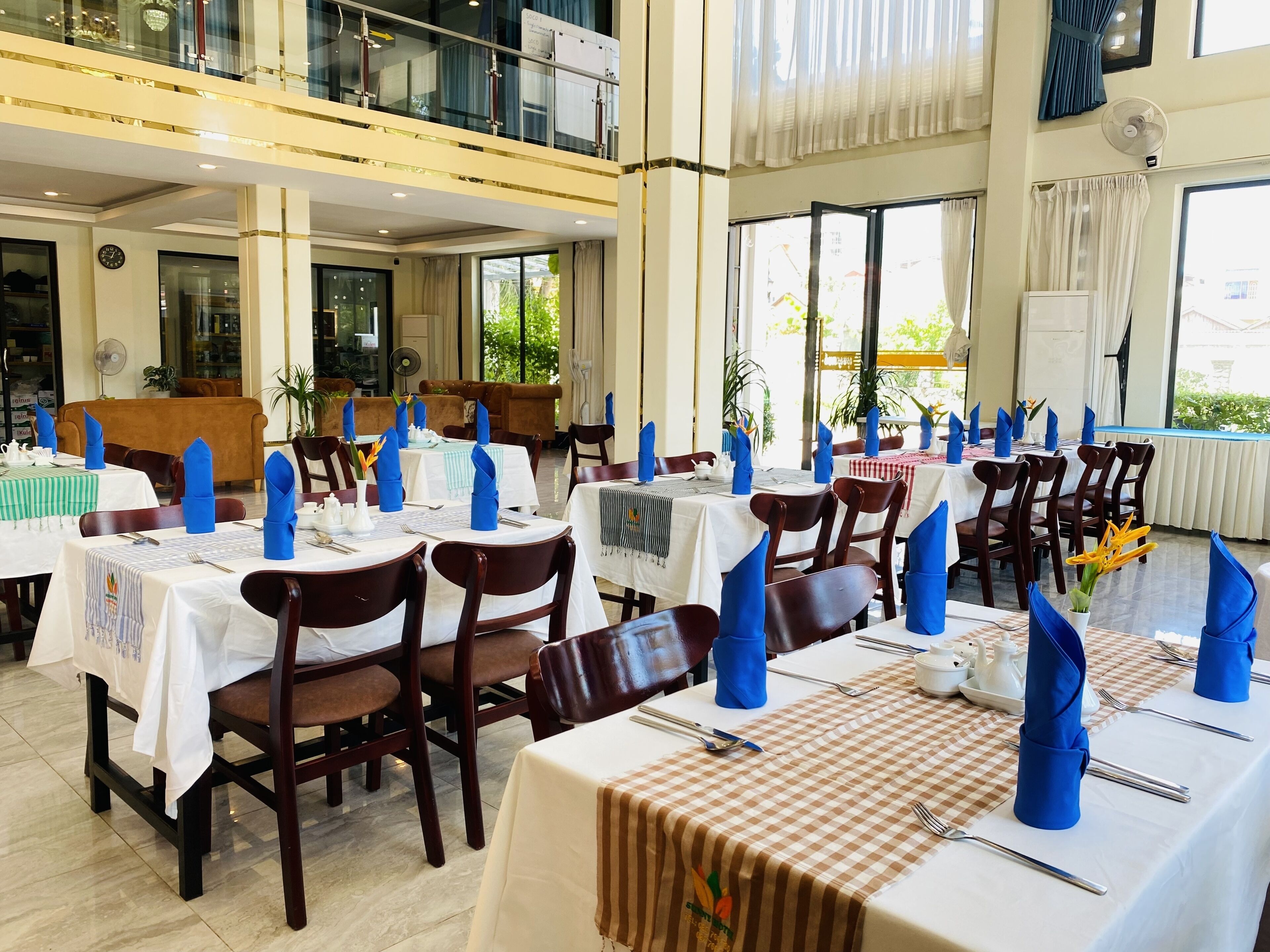 매일 뷔페 무료 아침 식사 포함