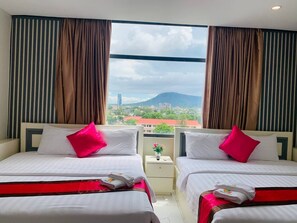 Ropa de cama hipoalergénica, colchones con pillow-top y minibar 