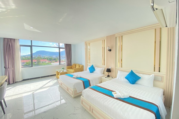 Deluxe Twin kamer | Hypoallergeen beddengoed, pillowtop-bedden, een minibar