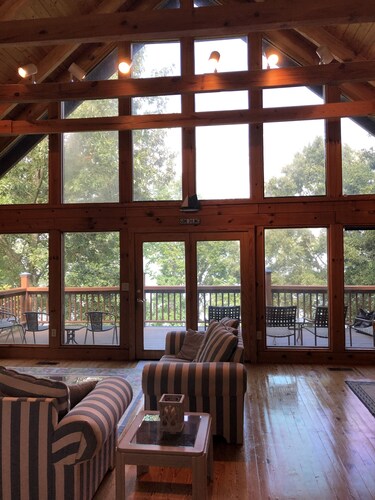 Lakefront Cabin with Dock & Ramp