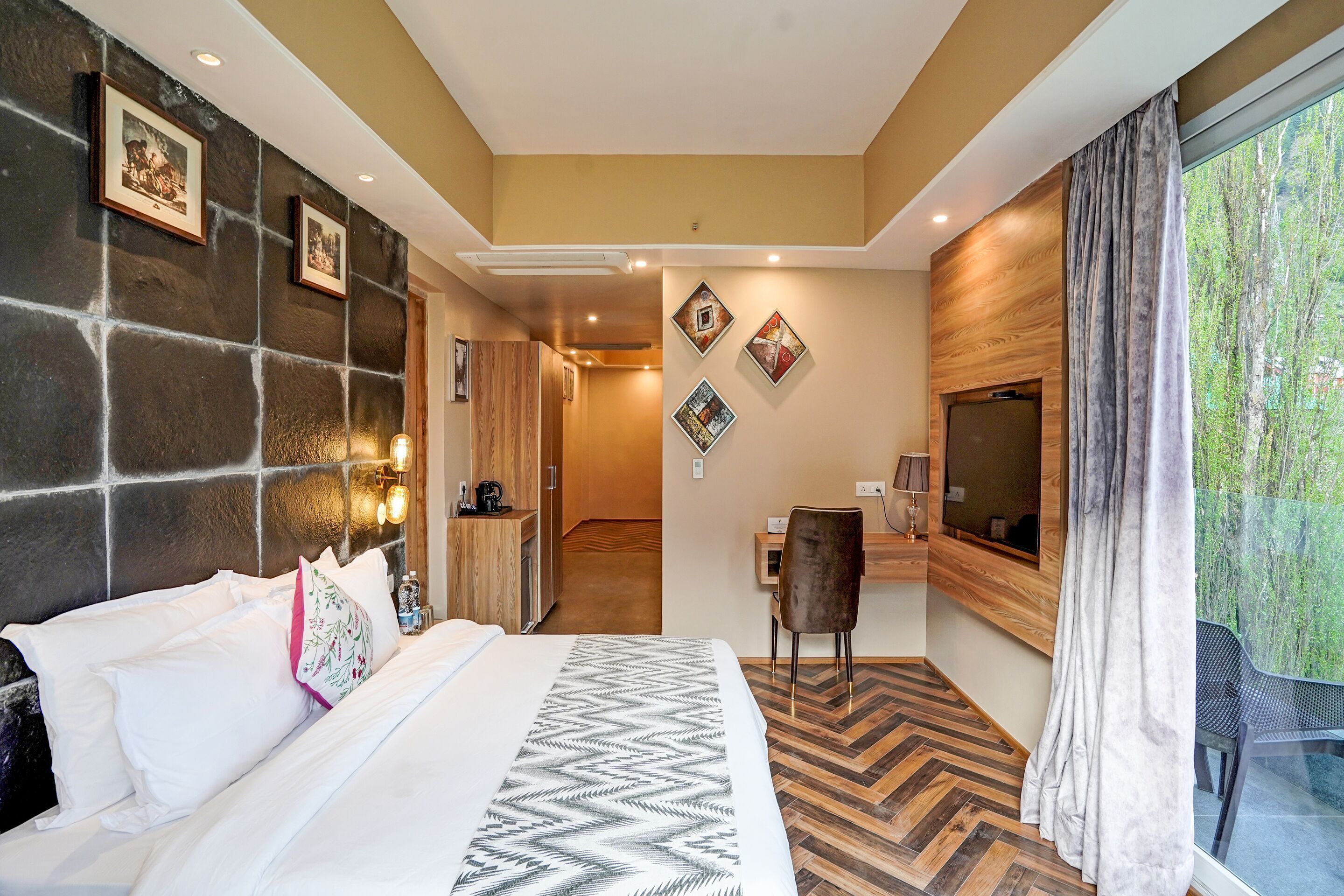 In-room safe, desk, laptop workspace, blackout drapes