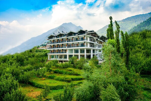 Naturevilas Sarovar Premiere Manali - Manali