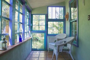 Interior - ARTIST'S RETREAT (San Cristobal)